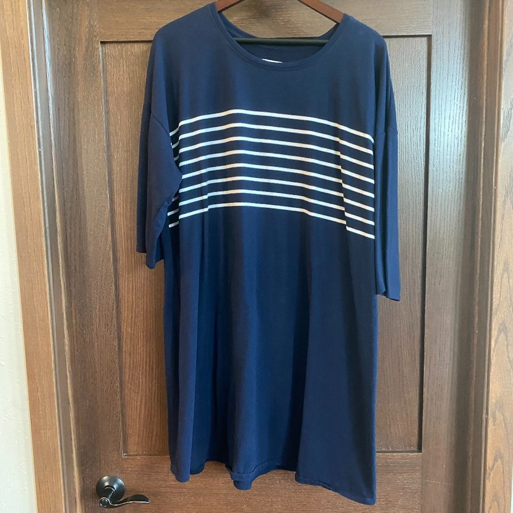 Maurices 24/7 Mini dress Sz 2X Navy blue